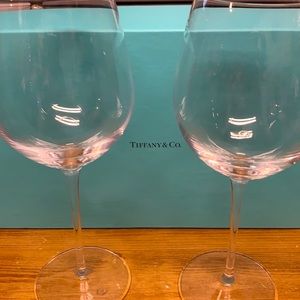 Wine glasses (2)